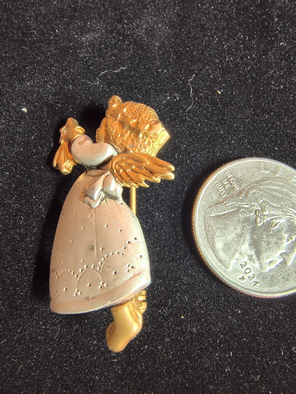 Vintage Danecraft Angel Brooch Gold Tone Cream Enamel Christmas Pin Signed - Picture 9 of 9